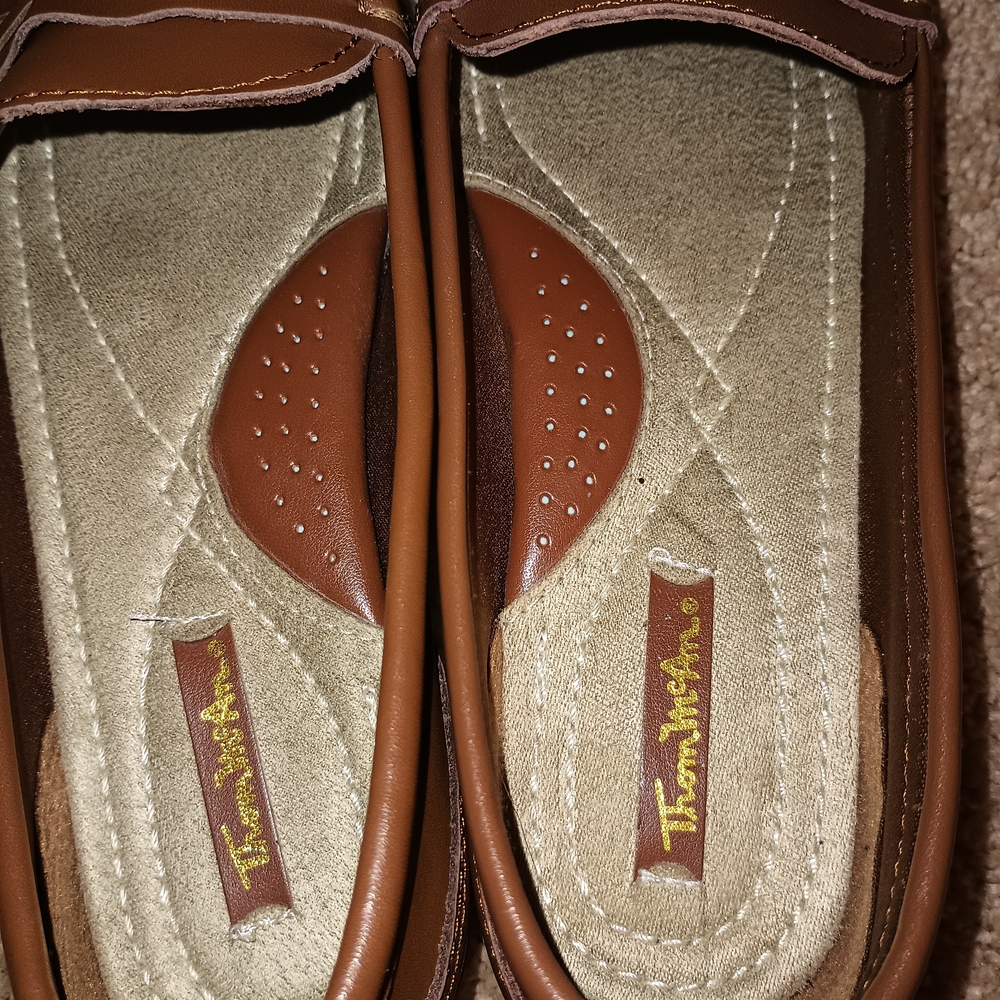 Thom McAn Windsor Brown Leather Loafers 7W - Picture 2 of 6